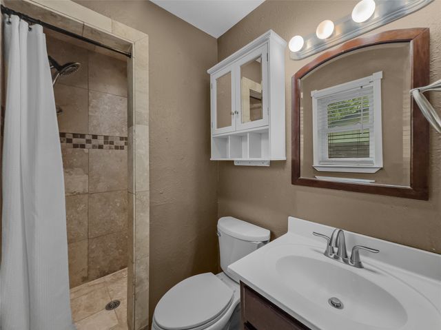 220 Cooper Drive, Hurst, TX 76053