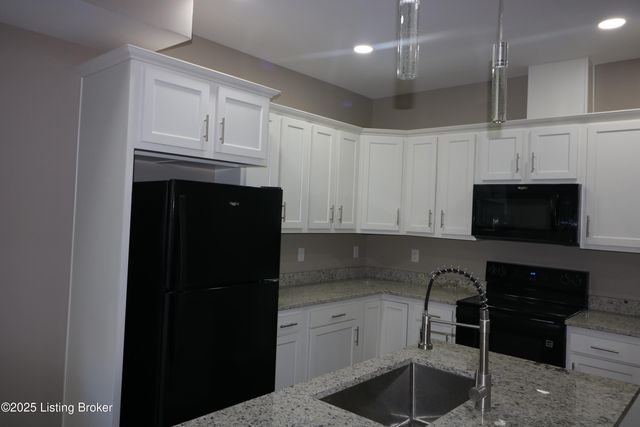 1334 Cypress St, Louisville, KY 40211