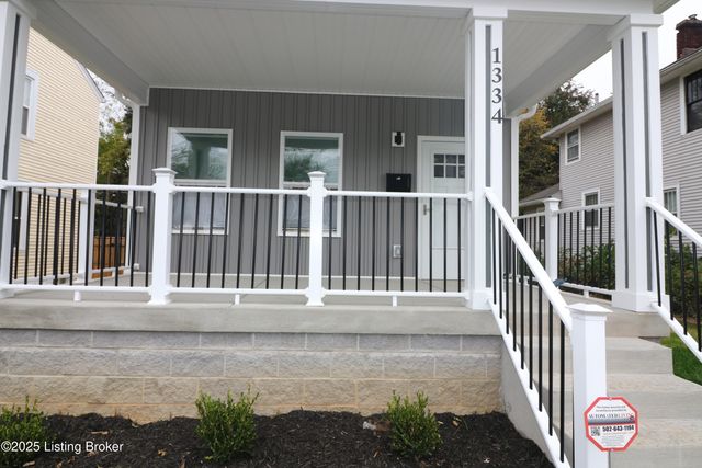 1334 Cypress St, Louisville, KY 40211