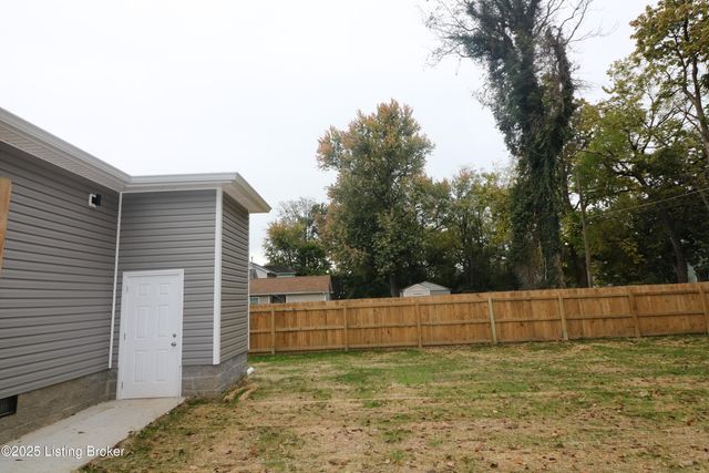 1334 Cypress St, Louisville, KY 40211