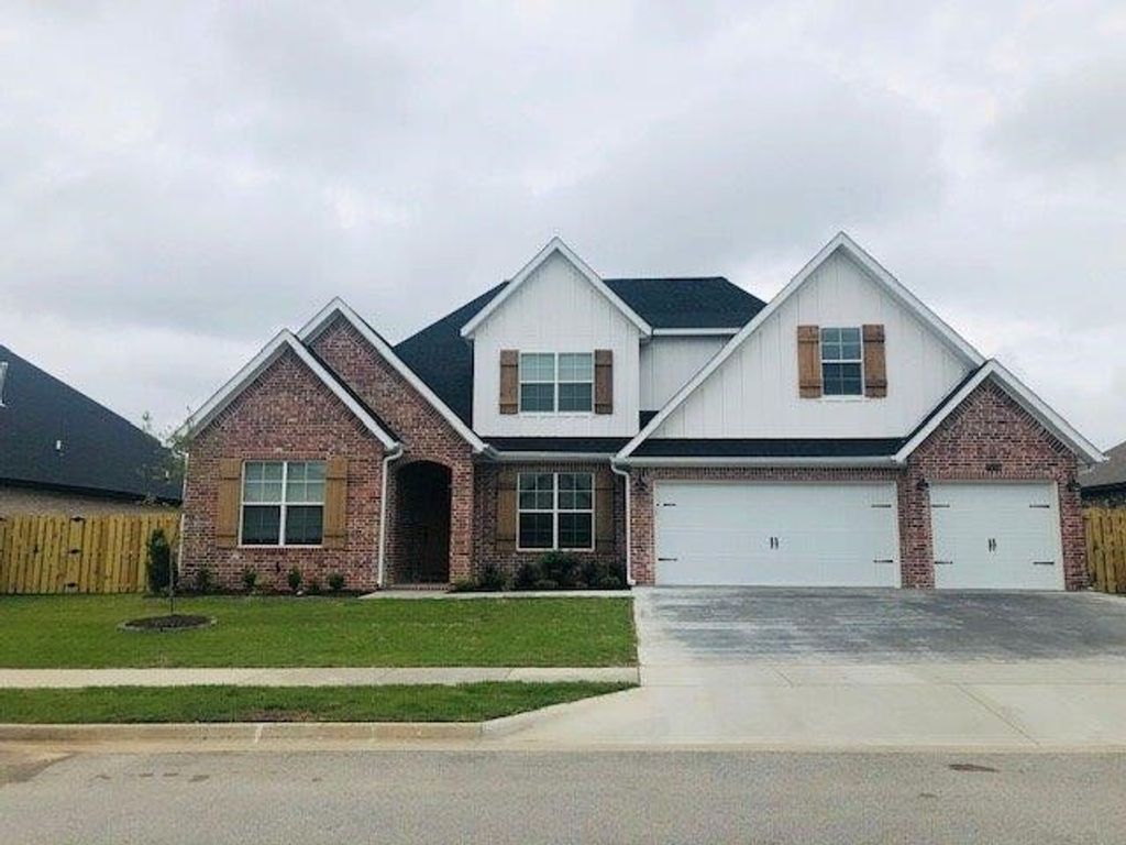 1711 Cherrie Street, Bentonville, AR 72713