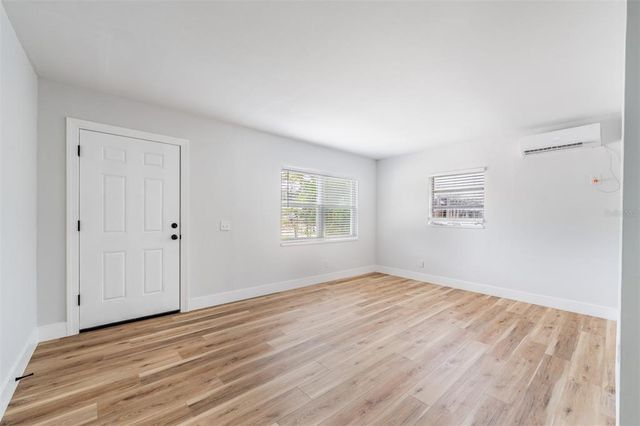 1406 E HOLLAND AVENUE, Tampa, FL 33612