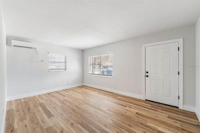 1406 E HOLLAND AVENUE, Tampa, FL 33612