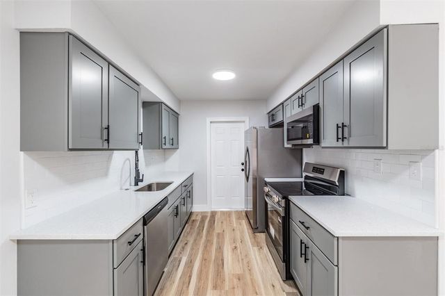 1406 E HOLLAND AVENUE, Tampa, FL 33612