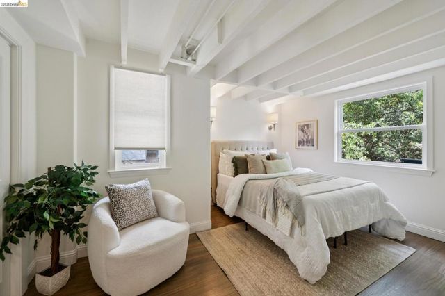 15 Edgecroft Rd, Kensington, CA 94707
