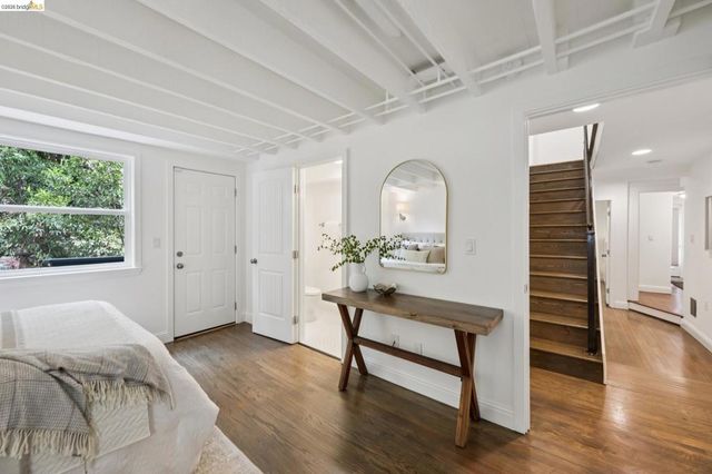 15 Edgecroft Rd, Kensington, CA 94707