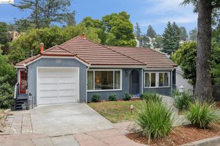 15 Edgecroft Rd, Kensington, CA 94707