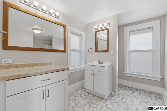 2410 Bancroft Street, Omaha, NE 68105