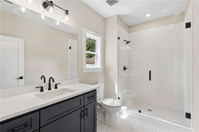 2400 Burch Circle NE, Brookhaven, GA 30319