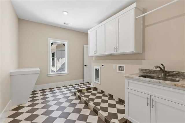 2400 Burch Circle NE, Brookhaven, GA 30319