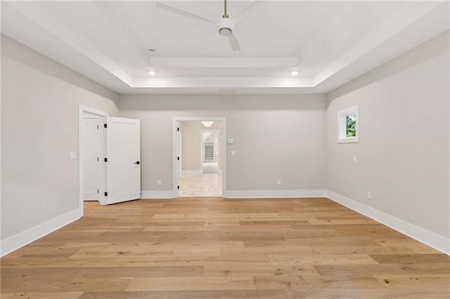 2400 Burch Circle NE, Brookhaven, GA 30319