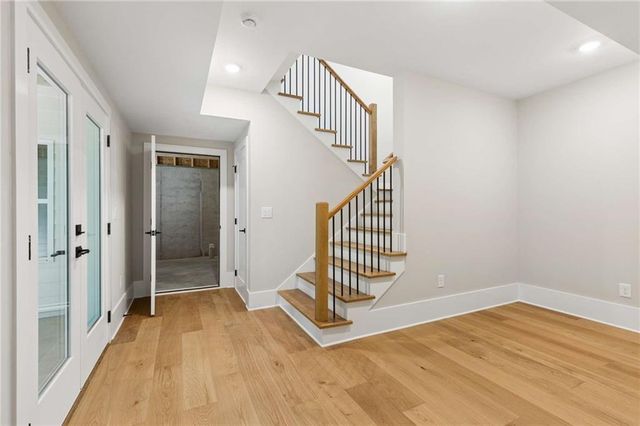 2400 Burch Circle NE, Brookhaven, GA 30319