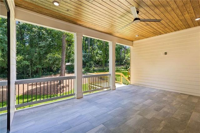 2400 Burch Circle NE, Brookhaven, GA 30319