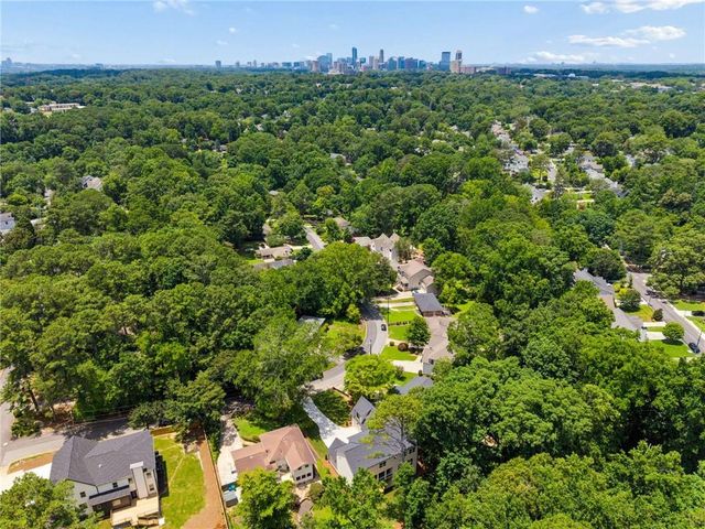 2400 Burch Circle NE, Brookhaven, GA 30319