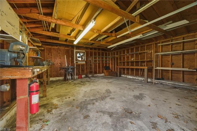 607 16th ST, Virginia Beach, VA 23451