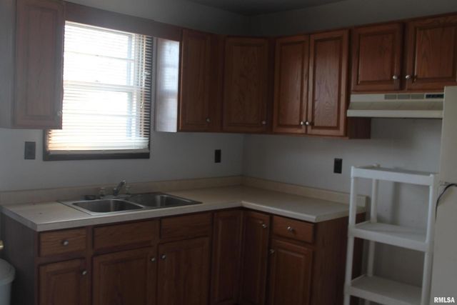 511 S ASH Street 3, Carbondale, IL 61901