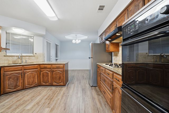 2607 Harbinger Lane, Dallas, TX 75287