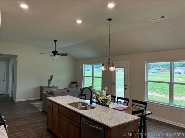 504 NW 7th Street, Wagoner, OK 74467