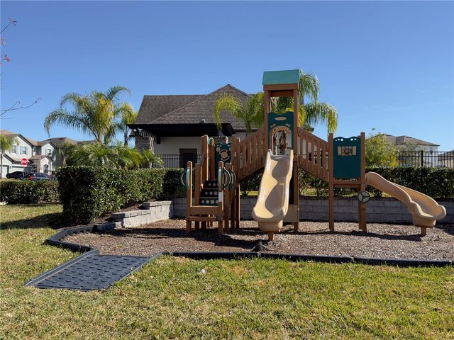 2393 PANORAMIC CIRCLE, Apopka, FL 32703