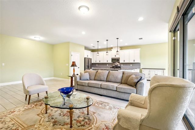 2393 PANORAMIC CIRCLE, Apopka, FL 32703