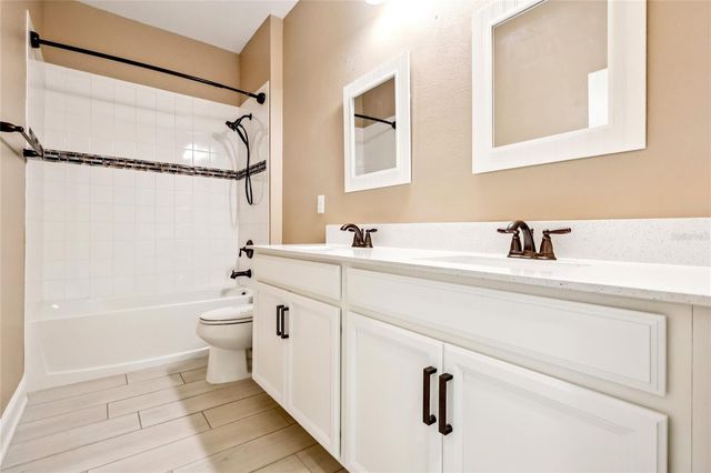 2393 PANORAMIC CIRCLE, Apopka, FL 32703