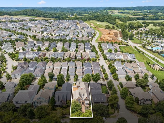 613 Stonewater Blvd, Franklin, TN 37064