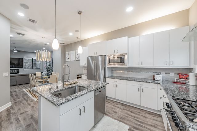 1717 Annex Avenue 302, Dallas, TX 75204