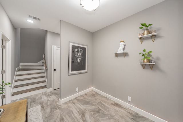 1717 Annex Avenue 302, Dallas, TX 75204