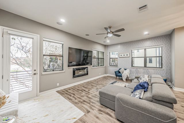 1717 Annex Avenue 302, Dallas, TX 75204
