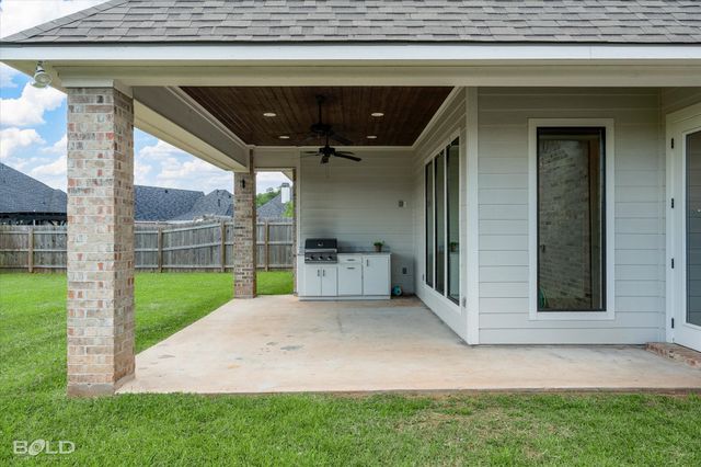 628 Dumaine Drive, Bossier City, LA 71111