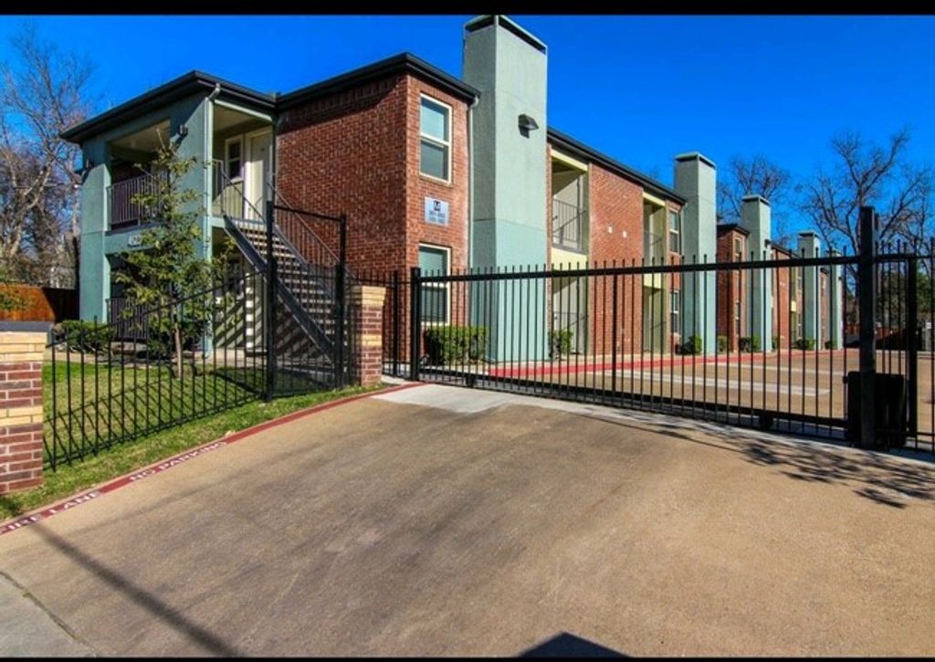 4622 Monarch Street 109, Dallas, TX 75204