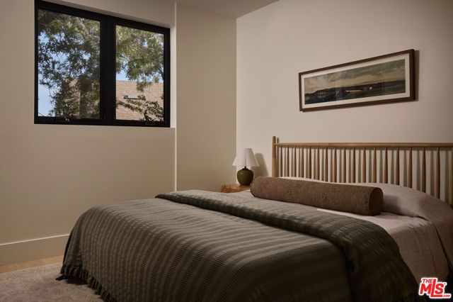 621 Frontenac Avenue, Los Angeles, CA 90065
