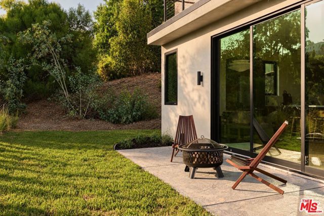 621 Frontenac Avenue, Los Angeles, CA 90065