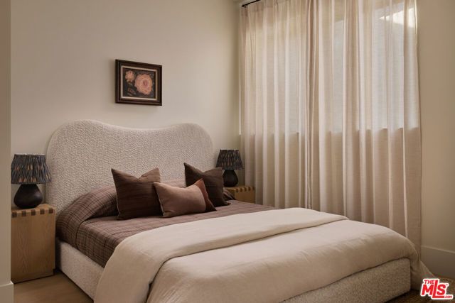 621 Frontenac Avenue, Los Angeles, CA 90065