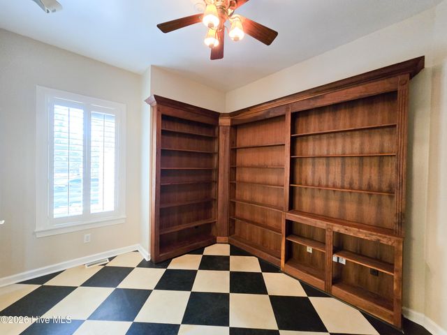 218 Wild Oak Drive, Swansboro, NC 28584