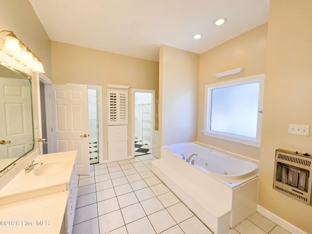 218 Wild Oak Drive, Swansboro, NC 28584