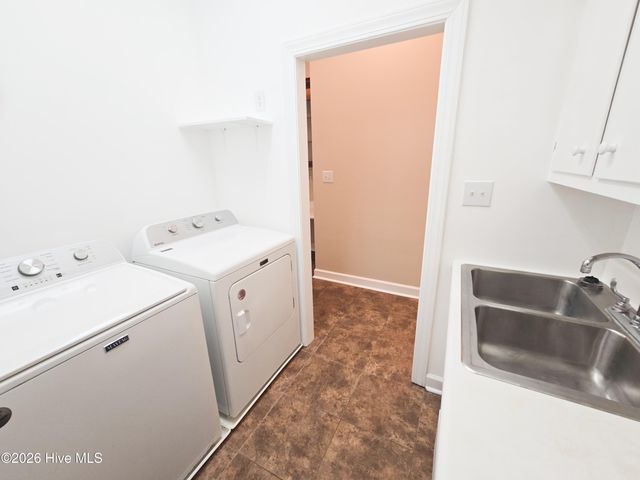 218 Wild Oak Drive, Swansboro, NC 28584