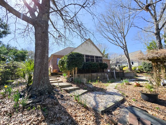 218 Wild Oak Drive, Swansboro, NC 28584