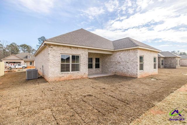 523 Bristleleaf Path, Kathleen, GA 31047