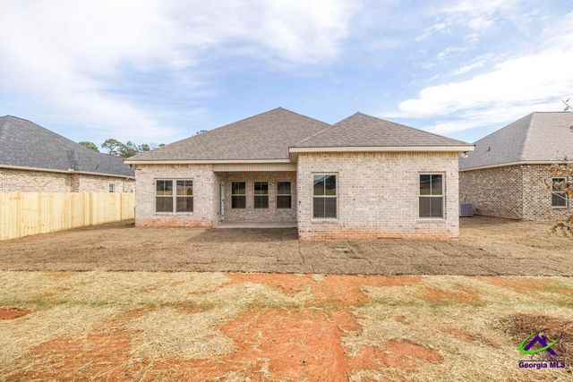 523 Bristleleaf Path, Kathleen, GA 31047