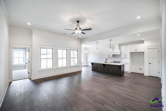 523 Bristleleaf Path, Kathleen, GA 31047