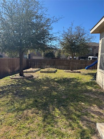 1200 Meadowlakes Drive, Azle, TX 76020