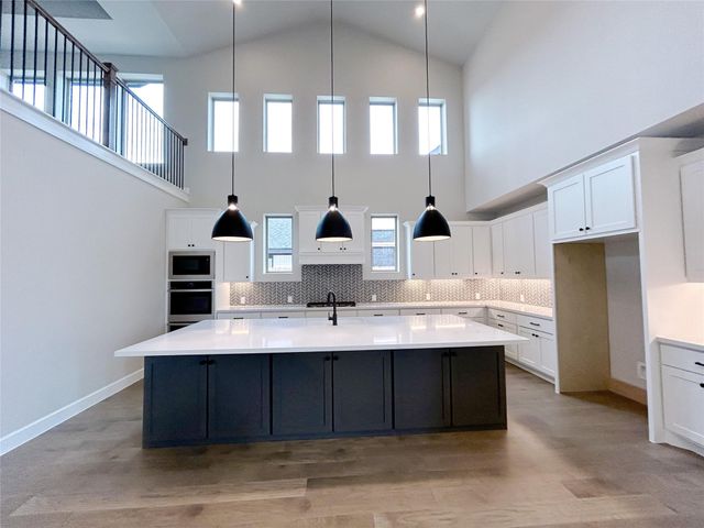 5515 Holly Hollow Lane, Fulshear, TX 77441