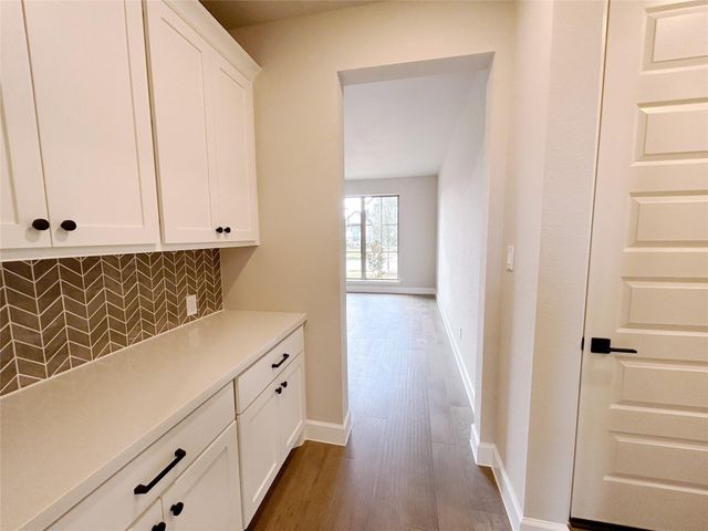 5515 Holly Hollow Lane, Fulshear, TX 77441