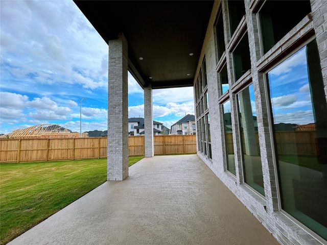 5515 Holly Hollow Lane, Fulshear, TX 77441