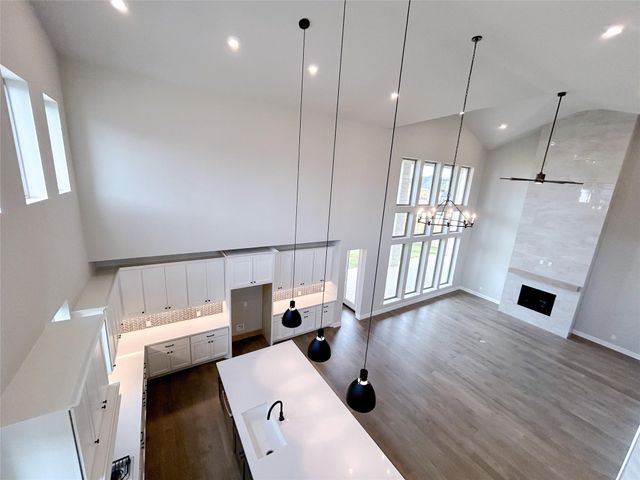 5515 Holly Hollow Lane, Fulshear, TX 77441