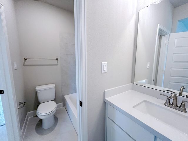 5515 Holly Hollow Lane, Fulshear, TX 77441