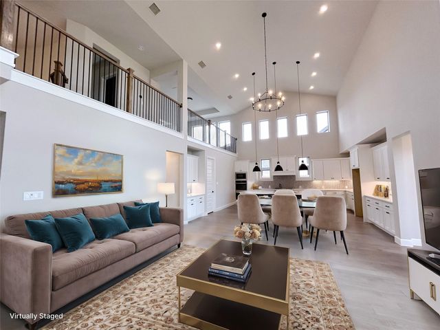 5515 Holly Hollow Lane, Fulshear, TX 77441