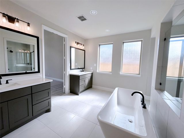 5515 Holly Hollow Lane, Fulshear, TX 77441