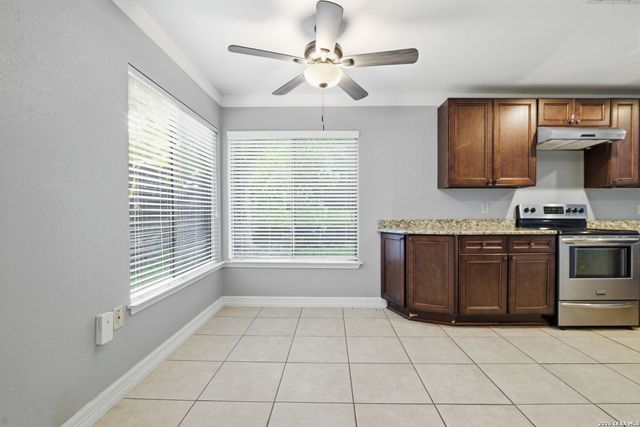 6915 RAINTREE FRST, San Antonio, TX 78233